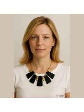 Costume Jewelry Necklace